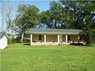 2413 Feed Mill Rd, Mobile AL  36618-1402 exterior