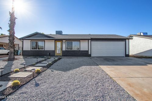 3437 Acoma Dr, Phoenix AZ  85032-5165 exterior