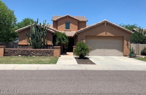 5436 Coles Rd, Laveen, AZ 85339-7144