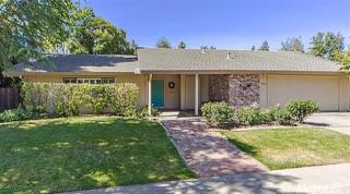 609 Marina Cir, Davis CA  95616-2728 exterior