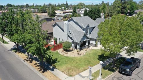 437 Locust St, Lodi CA  95240-2321 exterior