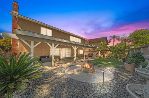 25042 Mammoth Cir, El Toro, CA 92630-2515