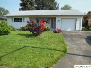 2279 Hayes St, Woodburn, OR 97071-3035