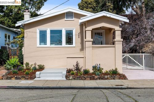 488 Clifton St, Oakland, CA 94618-1162