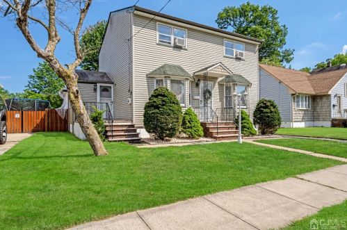 12 Park Ave, Avenel, NJ 07001-1421