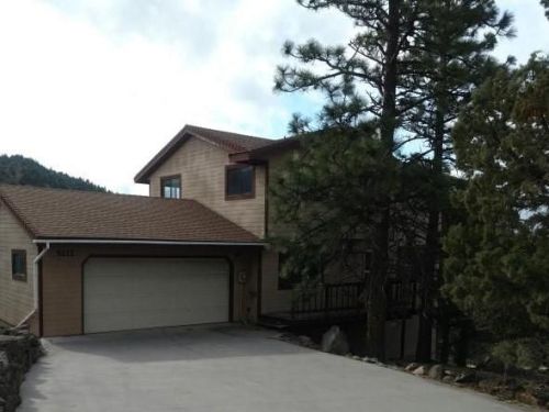 5111 Hill Dr, Weed, CA 96094-9227