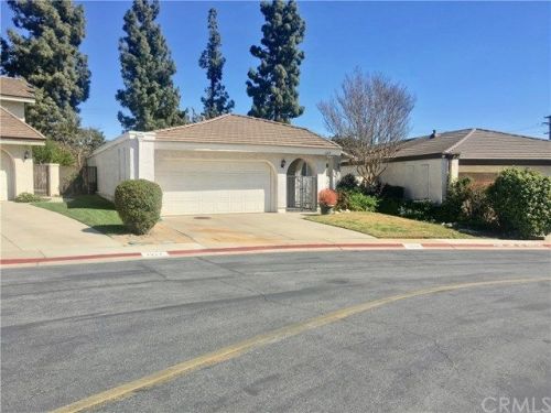 1215 Parkview Cir, Upland, CA 91784-1765