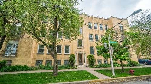 6140 Hamilton Ave, Chicago, IL 60659-4227