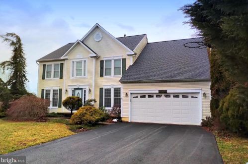 16920 Hoskinson Rd, Poolesville, MD 20837-2282