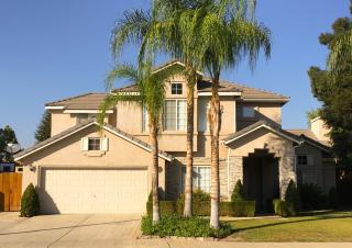 1897 Goshen Ave, Clovis, CA 93611-6667