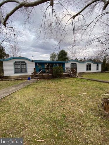 3921 Guinea Station Rd, Fredericksburg, VA 22408-8861