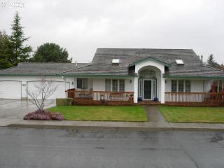 1618 87th Cir, Vancouver, WA 98665-6025