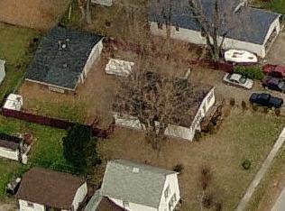 705 Washington St, Algonac, MI 48001-1558