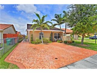 52 109th Ct, Miami, FL 33172-3665