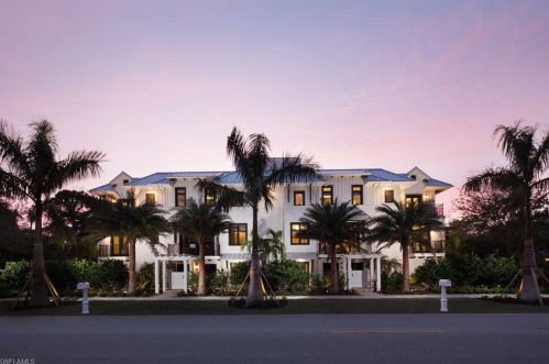 920 9th St, Naples, FL 34117-2215