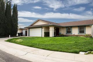 9324 Appalachian Dr, Sacramento, CA 95827-1105