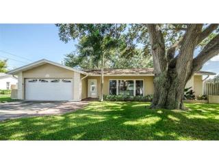 1897 Paradise Ln, Clearwater, FL 33756-1706