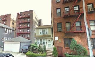 160 95th St, Brooklyn NY  11209-7203 exterior