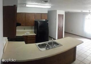 828 Valley St, Minot ND  58701-4826 exterior