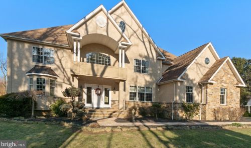 455 Pheasant Dr, Huntingdon Valley, PA 19006-3047