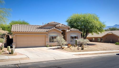 39027 Cracked Corn Dr, Tucson, AZ 85739-5930