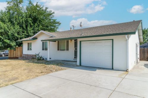 3615 Turner Dr, North Highlands, CA 95660-3355