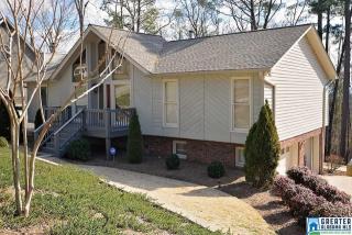 37 Shades Crest Rd, Birmingham, AL 35226-1015