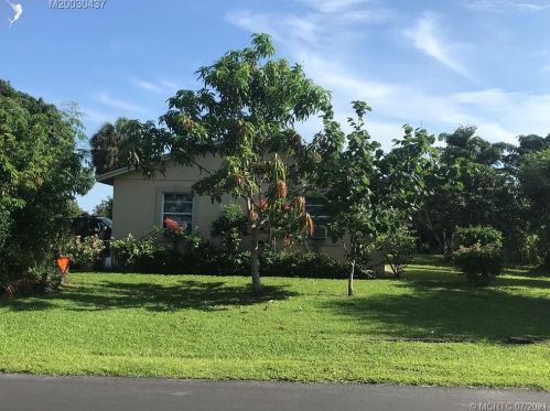 15157 Manatee St, Indiantown, FL 34956-3251