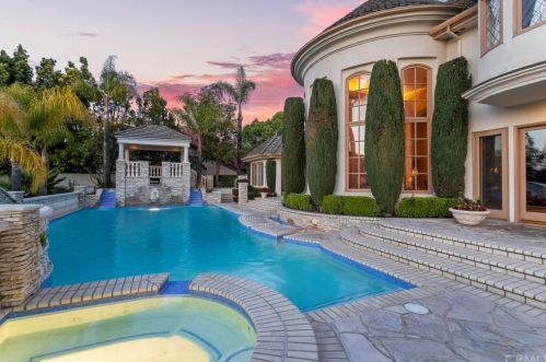 4801 Copa De Oro Dr, Anaheim, CA 92807-3636
