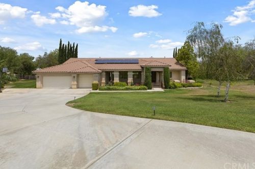 17944 Scottsdale Rd, Riverside, CA 92504-9410