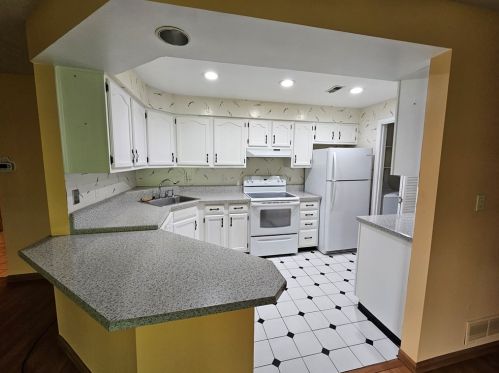7553 Penn Bridge Ct, Pittsburgh, PA 15221-2578