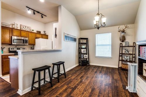 1425 Devonshire Dr, Aubrey TX  76227-5423 exterior
