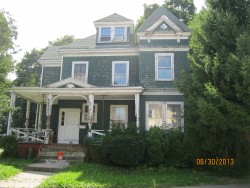 35 Wesley St, Newton, MA 02458-1915