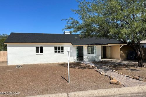 4741 18th St, Tucson, AZ 85711-4358