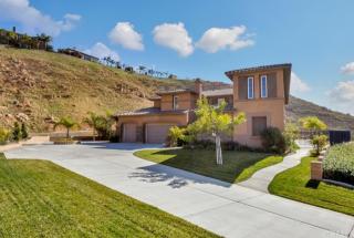 15871 Skyridge Dr, Riverside, CA 92503-5496