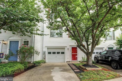 444 Blossom Ln, Frederick, MD 21701-1267