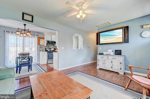 33 Anchorage Blvd, Berkeley Township NJ  08721-1860 exterior