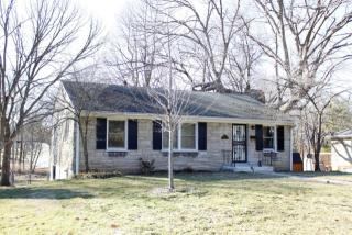 1050 Della Dr, Lexington, KY 40504-2219