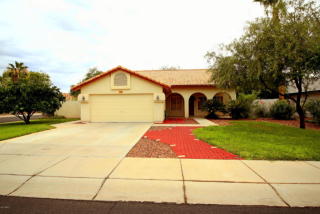 1390 Palm St, Gilbert, AZ 85296-4057