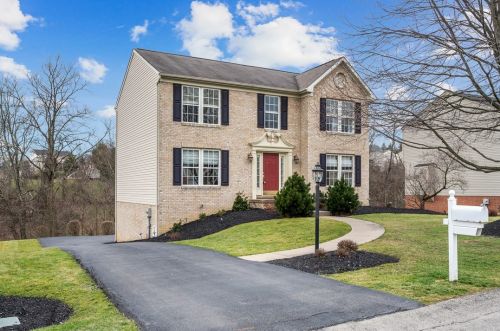 7074 Highland Creek Dr, Bridgeville, PA 15017-3466