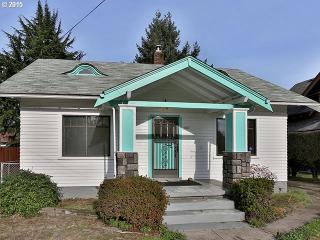 7333 Insley St, Portland, OR 97206-5237