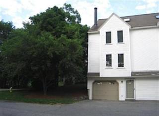 43 Windemere Way, Nashua NH  03063-7009 exterior