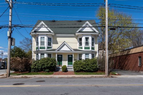 6 Chandler St, Nashua, NH 03064-2815