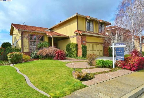 19281 Edwin Markham Dr, Hayward, CA 94552-5055