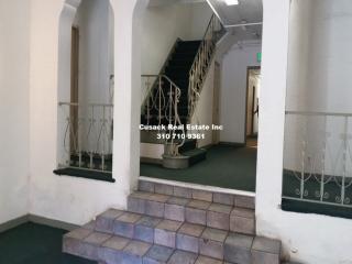 2975 Leeward Ave, Los Angeles CA  90005-1172 exterior