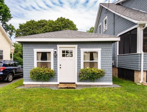 51 Adams St, Danvers MA  01923-2717 exterior