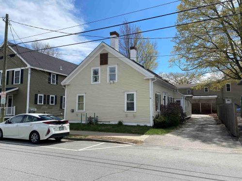 38 4th St, Dover, NH 03820-2932