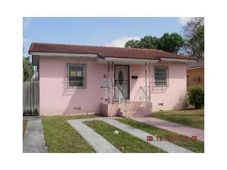 3181 17th St, Miami FL  33125-1907 exterior