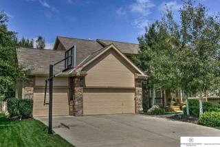 19304 Shadow Ridge Dr, Omaha, NE 68130-2945