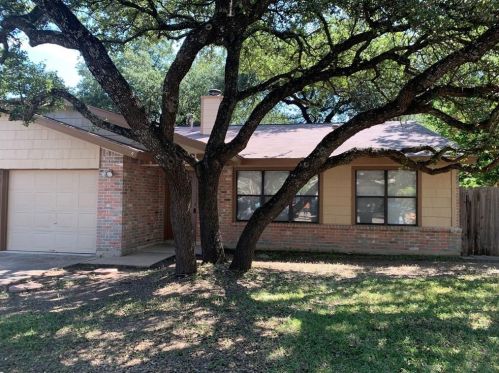 8315 Cahill Dr, Austin, TX 78729-7227